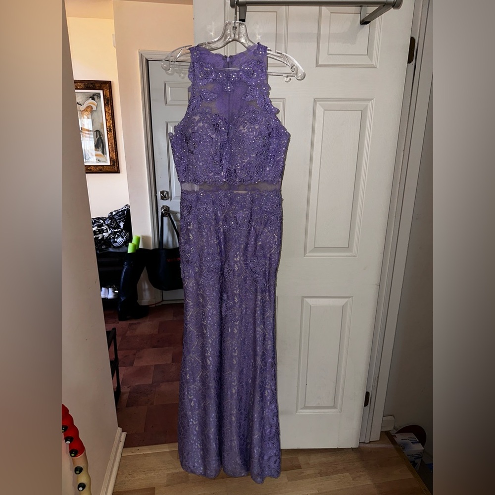 Prom dress!! - Picture 8 of 12